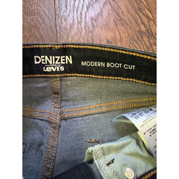 Levi Denizen Modern Bootcut Jeans NWT Size 4 / 5  Essential Stretch - Picture 5 of 7